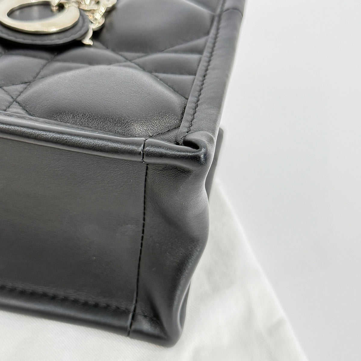 Dior - Book Tote - Leather - Black - (mini)