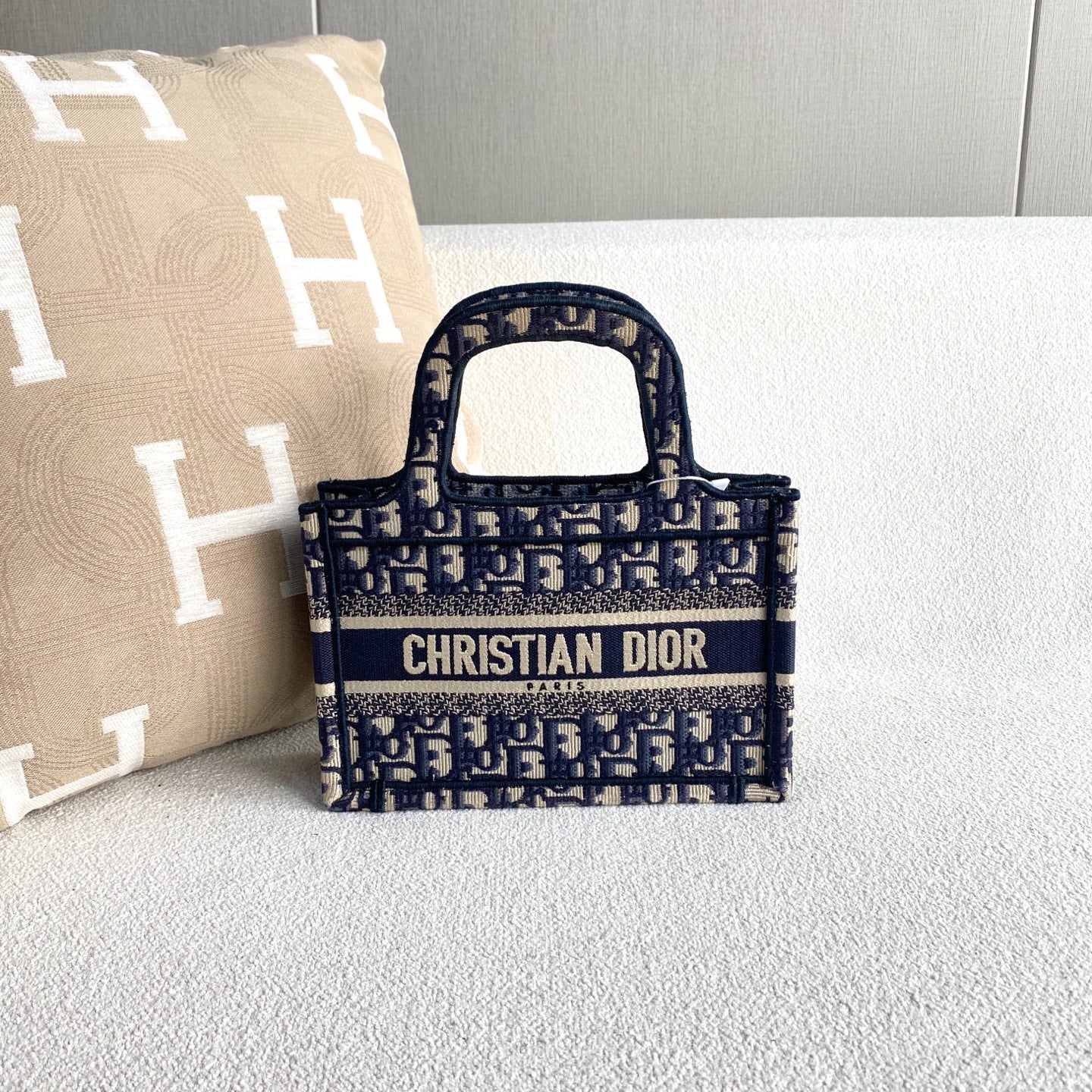 Dior - Book Tote Mini - Embroidered canvas - Navy Blue and Beige - (mini)