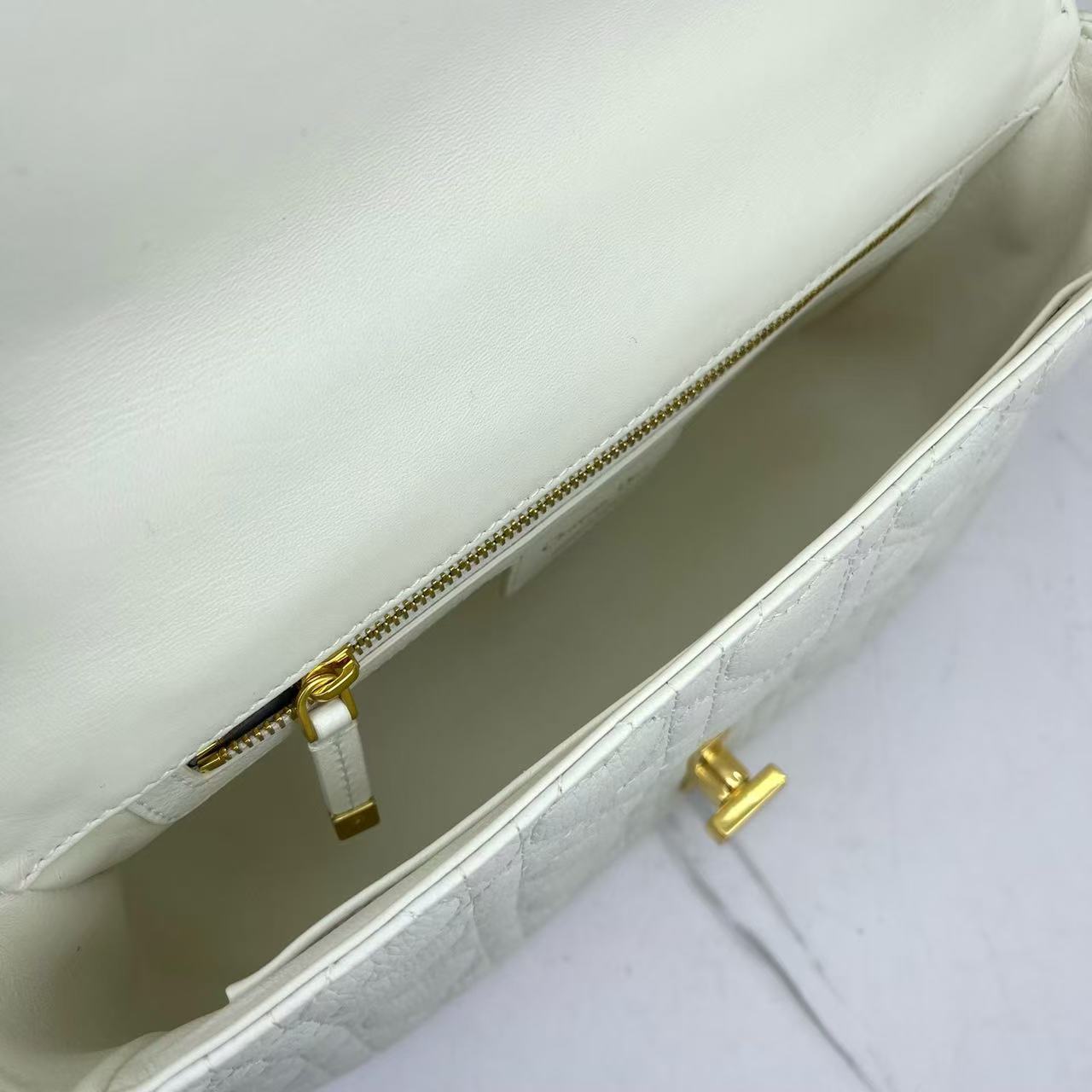 Dior - Caro (Limited Edition Heart Quilted) - Lambskin leather - White with Red Accents and Gold-Tone Hardware - (Medium)
