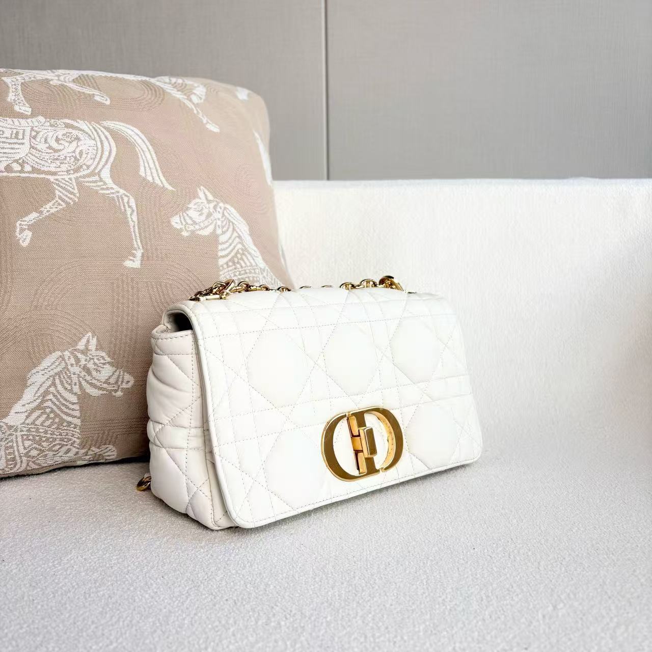 Dior - Caro Medium Chain Bag - Lambskin leather - White with Gold-Tone Hardware - (Medium)