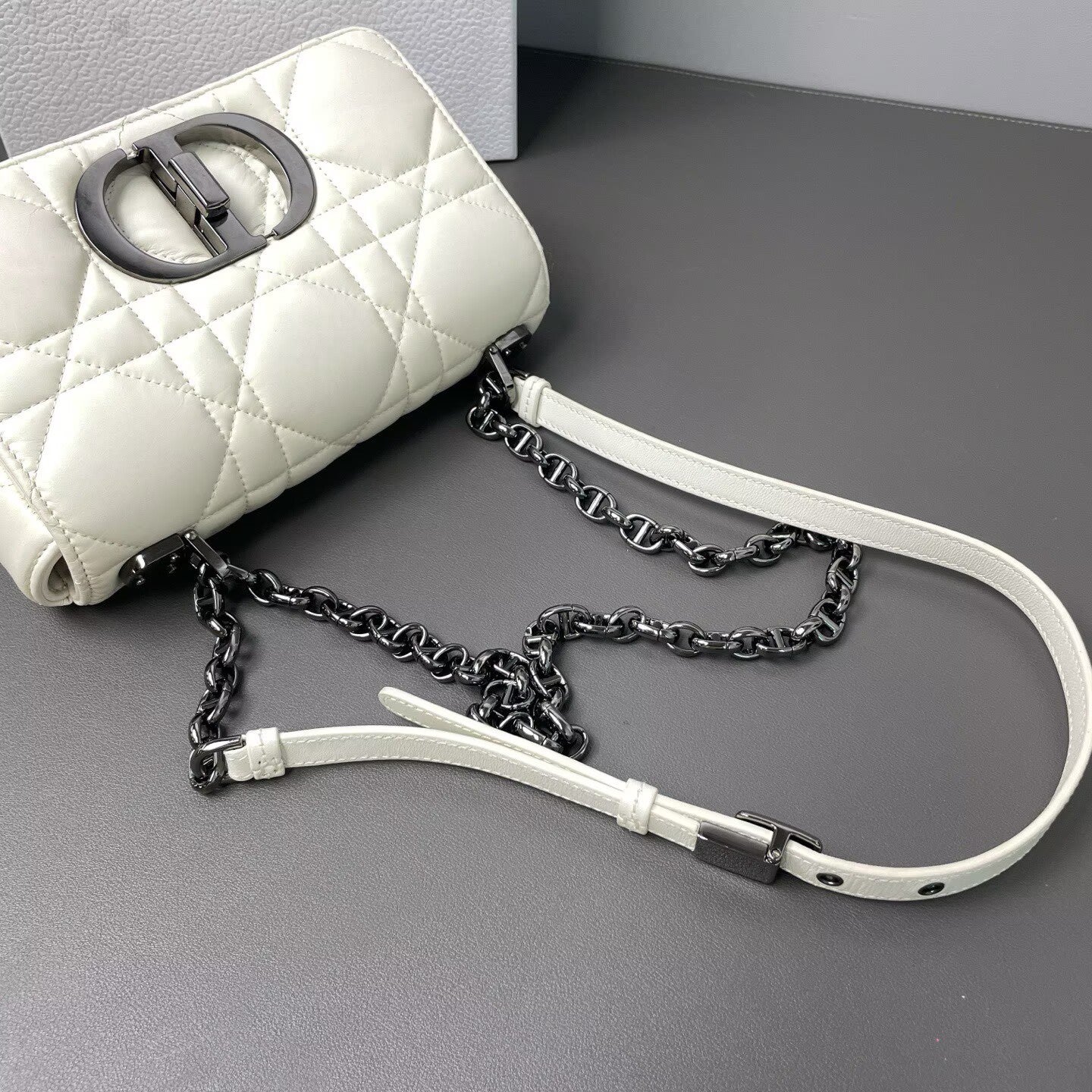 Dior - Caro Small Chain Puff Bag - Leather - White - (small)