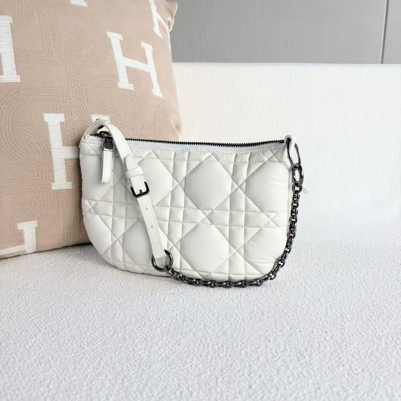 Dior - Caro Tulip Shoulder Bag - Calfskin leather - White with Silver-Tone Hardware - (mini)