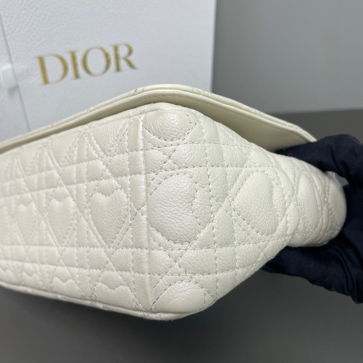 Dior - Caro Valentine's Day Limited Edition - Leather - White - (medium)