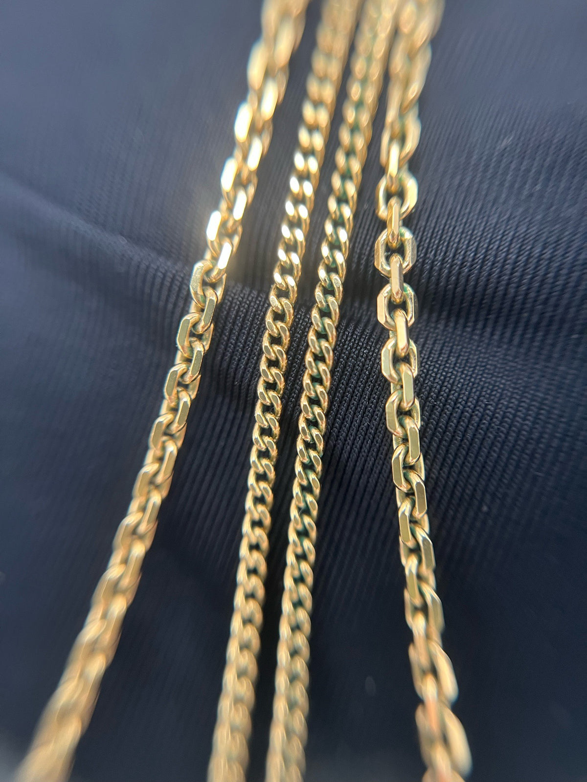 Dior - CD - Gold-tone metal with crystal embellishments - Gold - (37-39 cm)