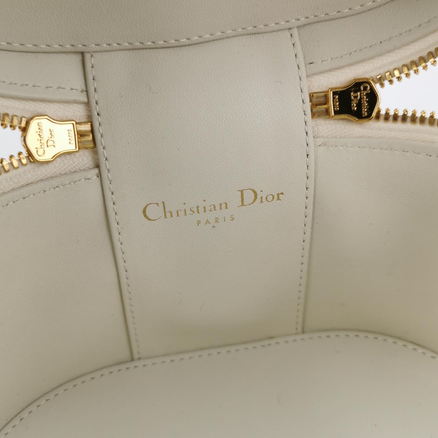 Dior - CD Signature Vanity - Leather - Beige
