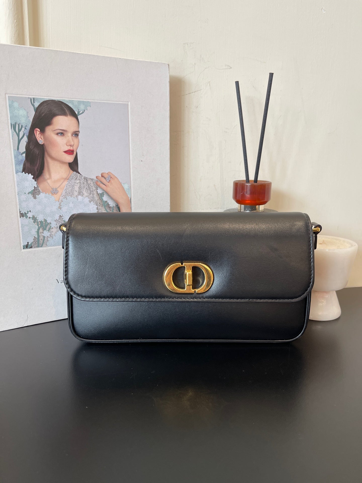 Dior - CD Twist Lock Shoulder Bag - Leather - Black - (Small)