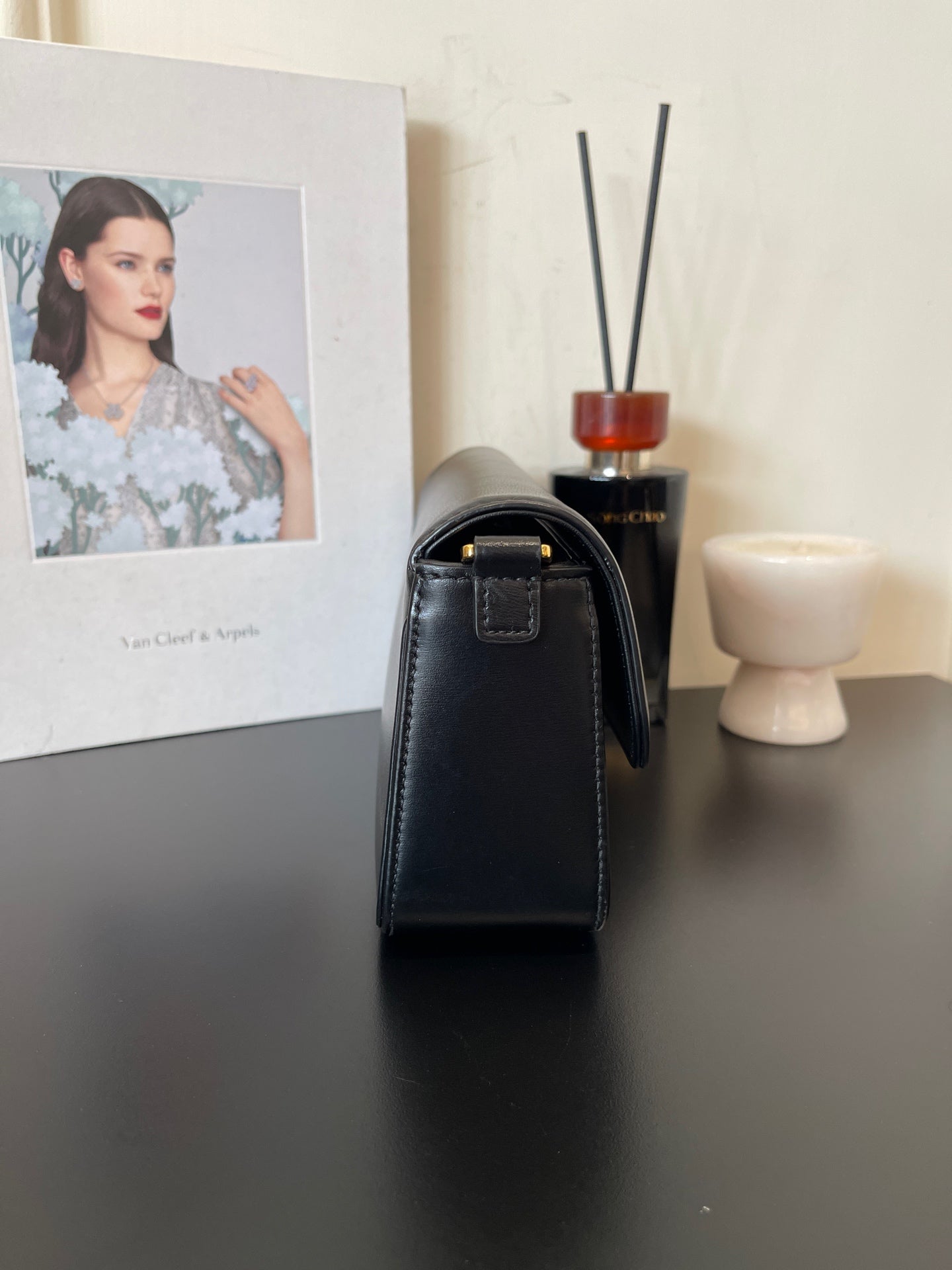 Dior - CD Twist Lock Shoulder Bag - Leather - Black - (Small)