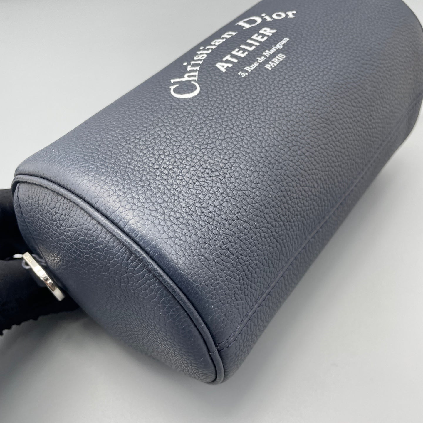 Dior - Christian Dior Atelier Cylinder Bag - Grained leather - Navy Blue - (small)