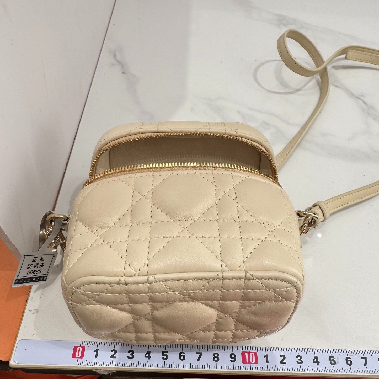 Dior - Cosmetic Box - Leather - Beige
