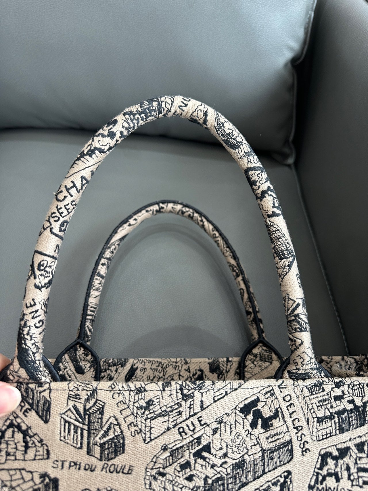 Dior - Dior Book Tote - Cloth - Beige - (medium)