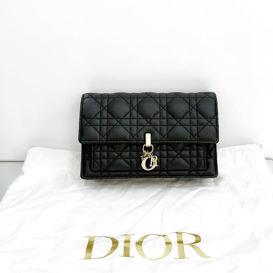 Dior - Dior Caro Chain Wallet - Lambskin leather - Black with Gold-Tone Hardware - (mini)