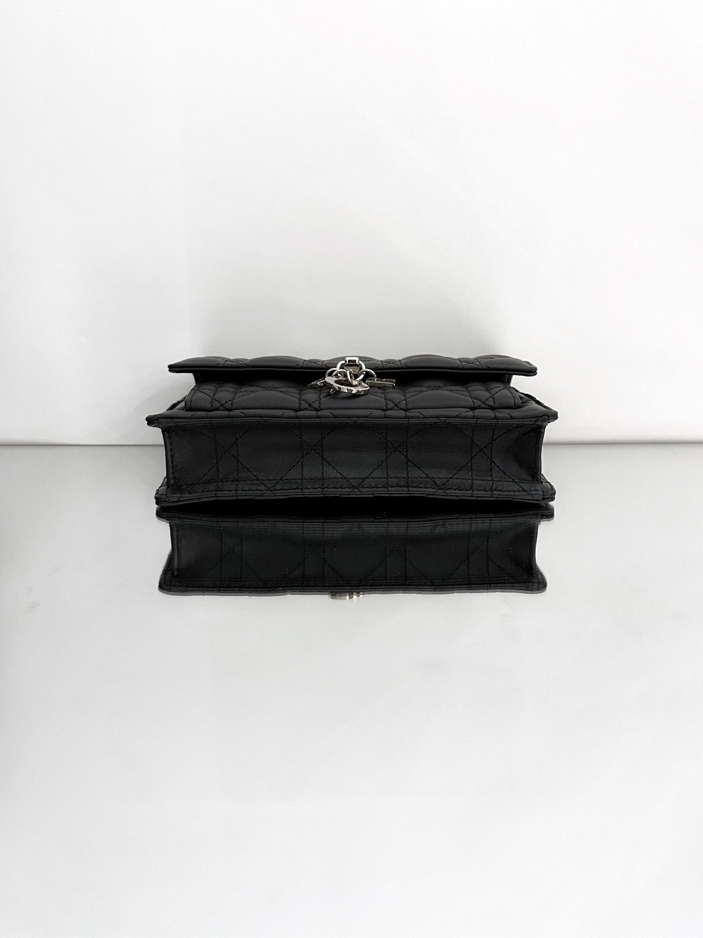 Dior - Dior Caro Chain Wallet - Lambskin leather - Black with Gold-Tone Hardware - (mini)
