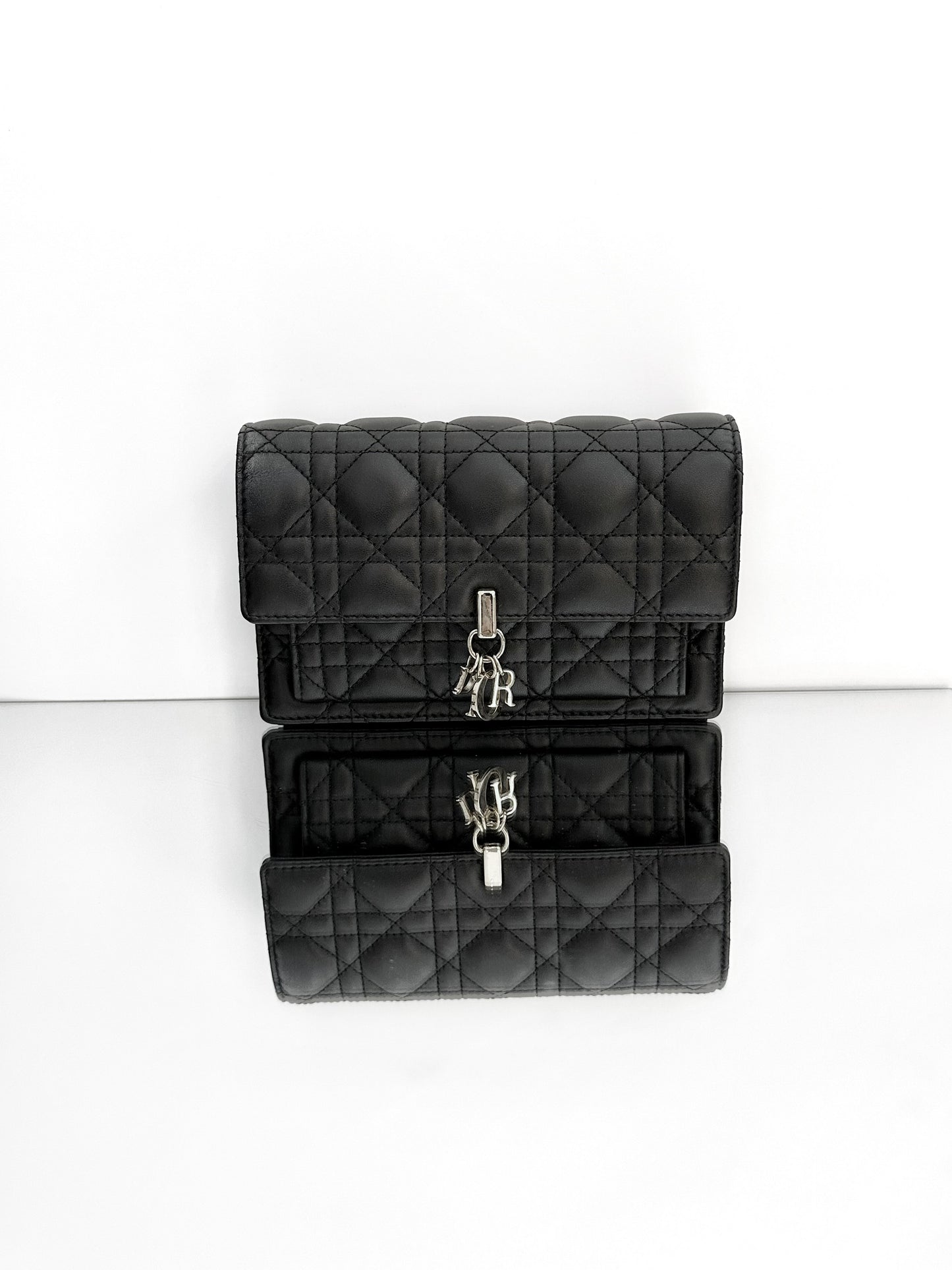 Dior - Dior Caro Chain Wallet - Lambskin leather - Black with Gold-Tone Hardware - (mini)