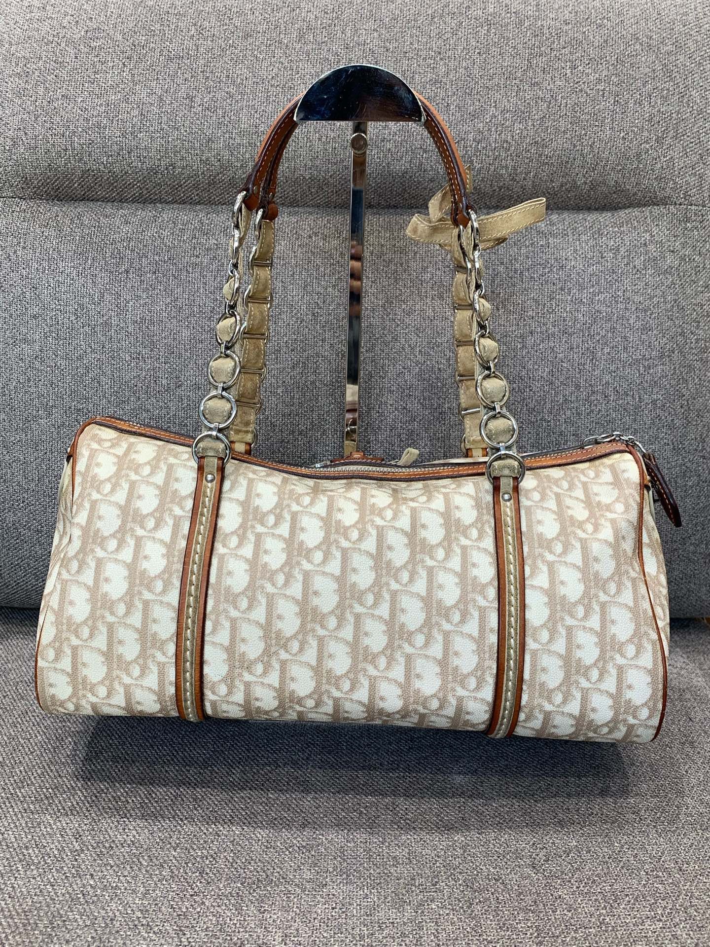 Dior - Dior Oblique Boston Bag with Heart Lock - Canvas with natural leather trim - Beige - (medium)
