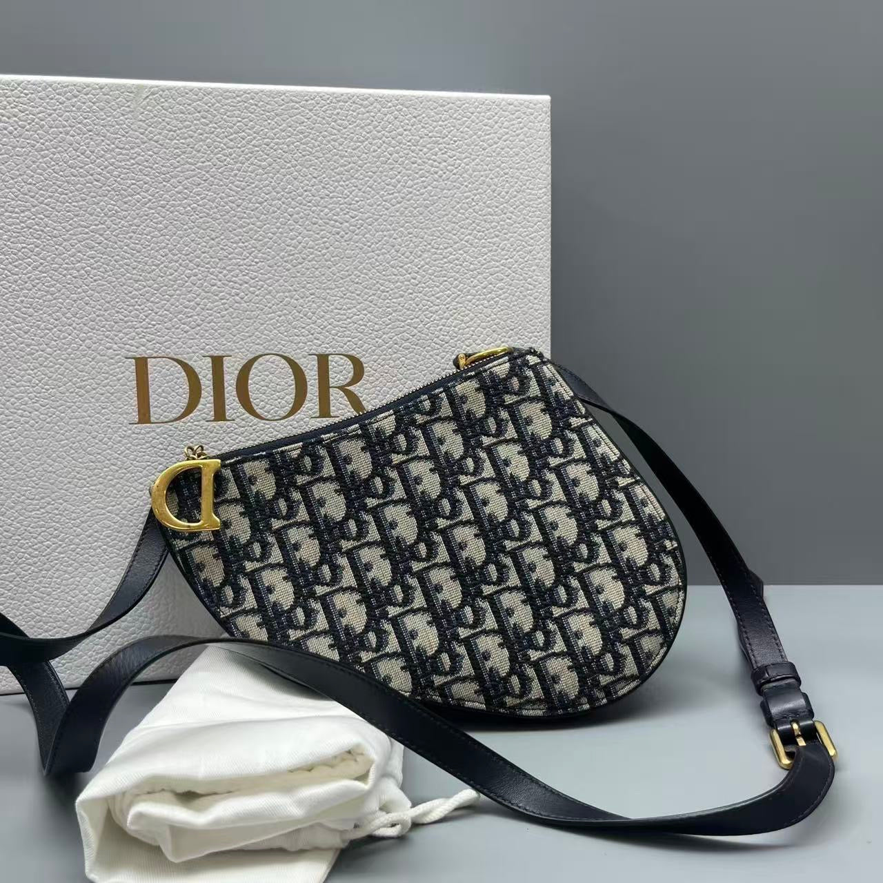 Dior - Dior Oblique Embroidered Saddle Pouch - Embroidered canvas with leather trim - Multicolour with black leather - (small)