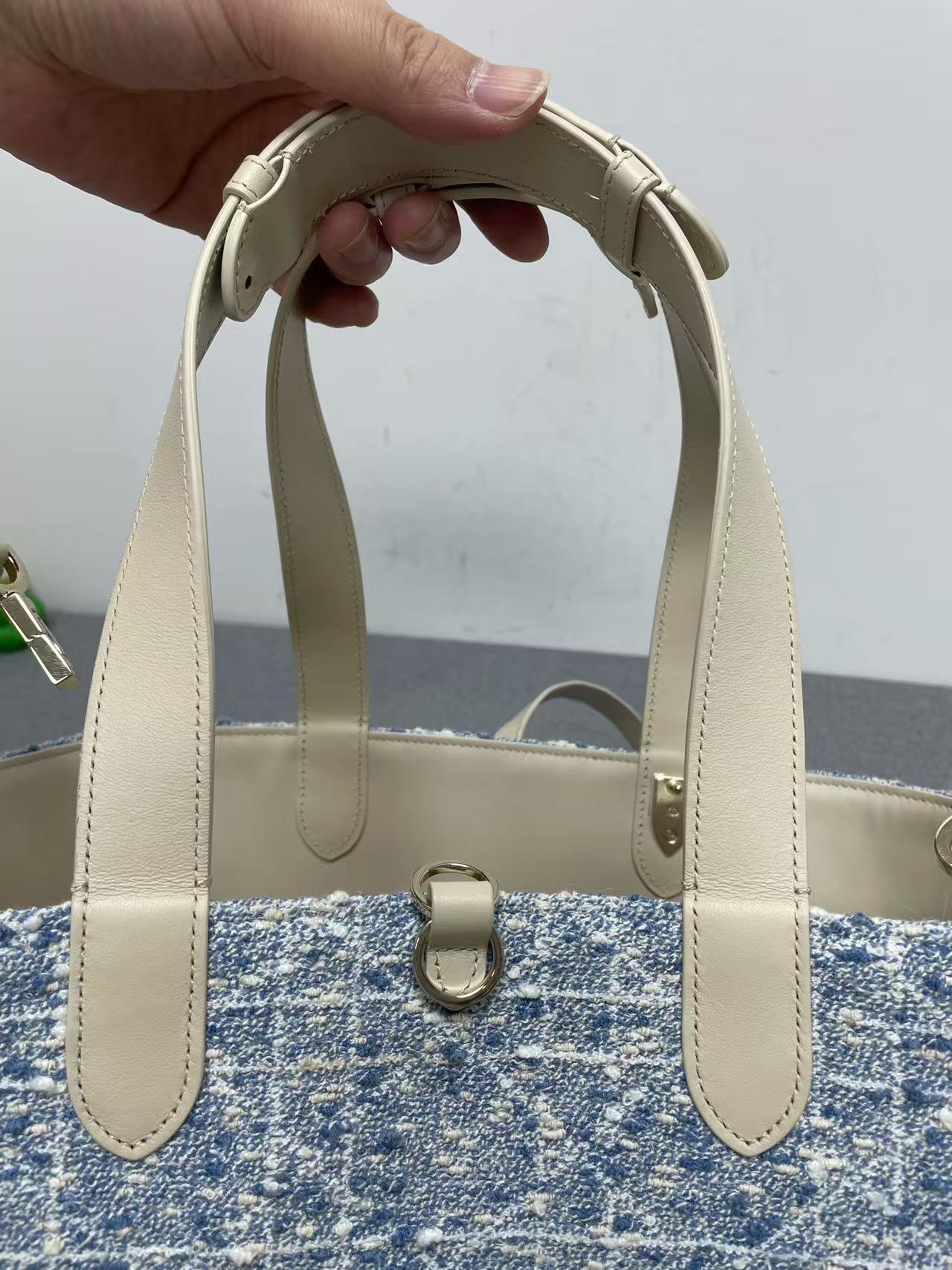 Dior - Dior Tote - Tweed and Leather - Multicolour (Blue and White) with Beige accents - (medium)