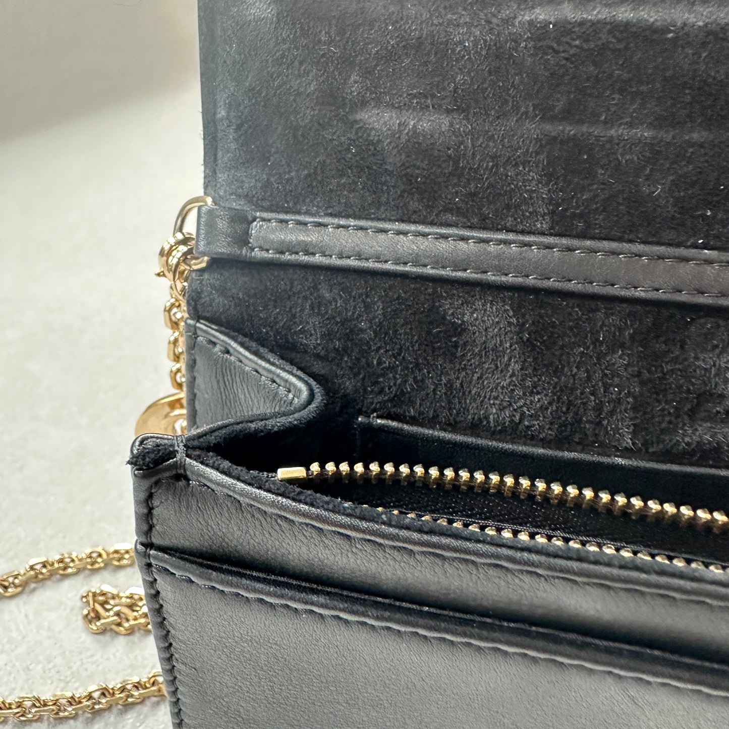 Dior - Dioramour Chain Clutch - Leather - Multicolour - (mini)