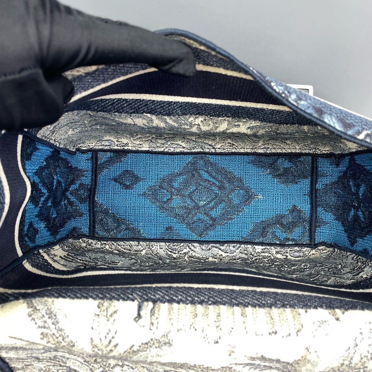 Dior - DiorCamp Messenger Bag - Embroidered canvas - Blue - (medium)