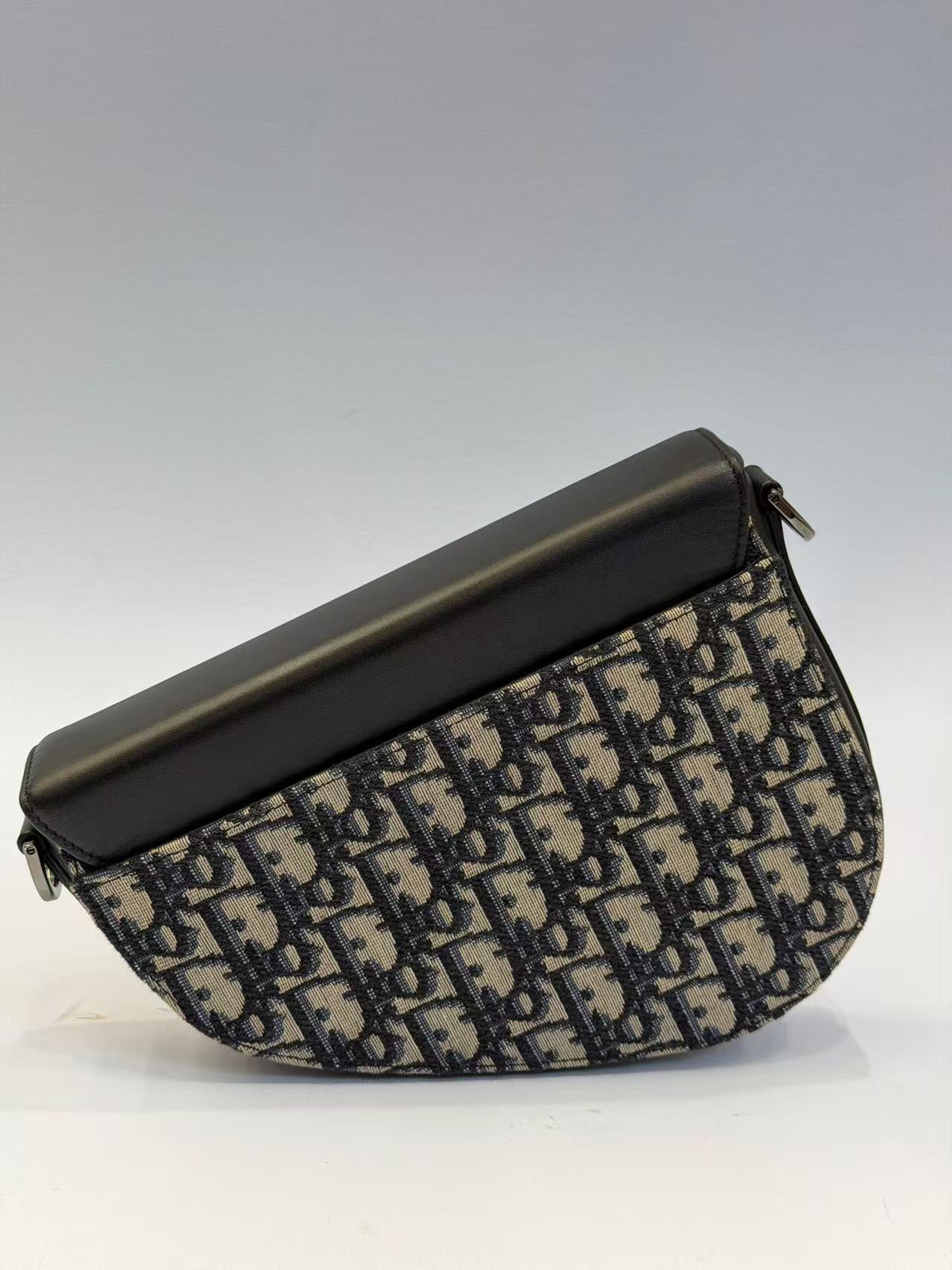 Dior - DOblique Saddle Bag - Oblique jacquard canvas with cowhide leather trim - Multicolour - (mini)