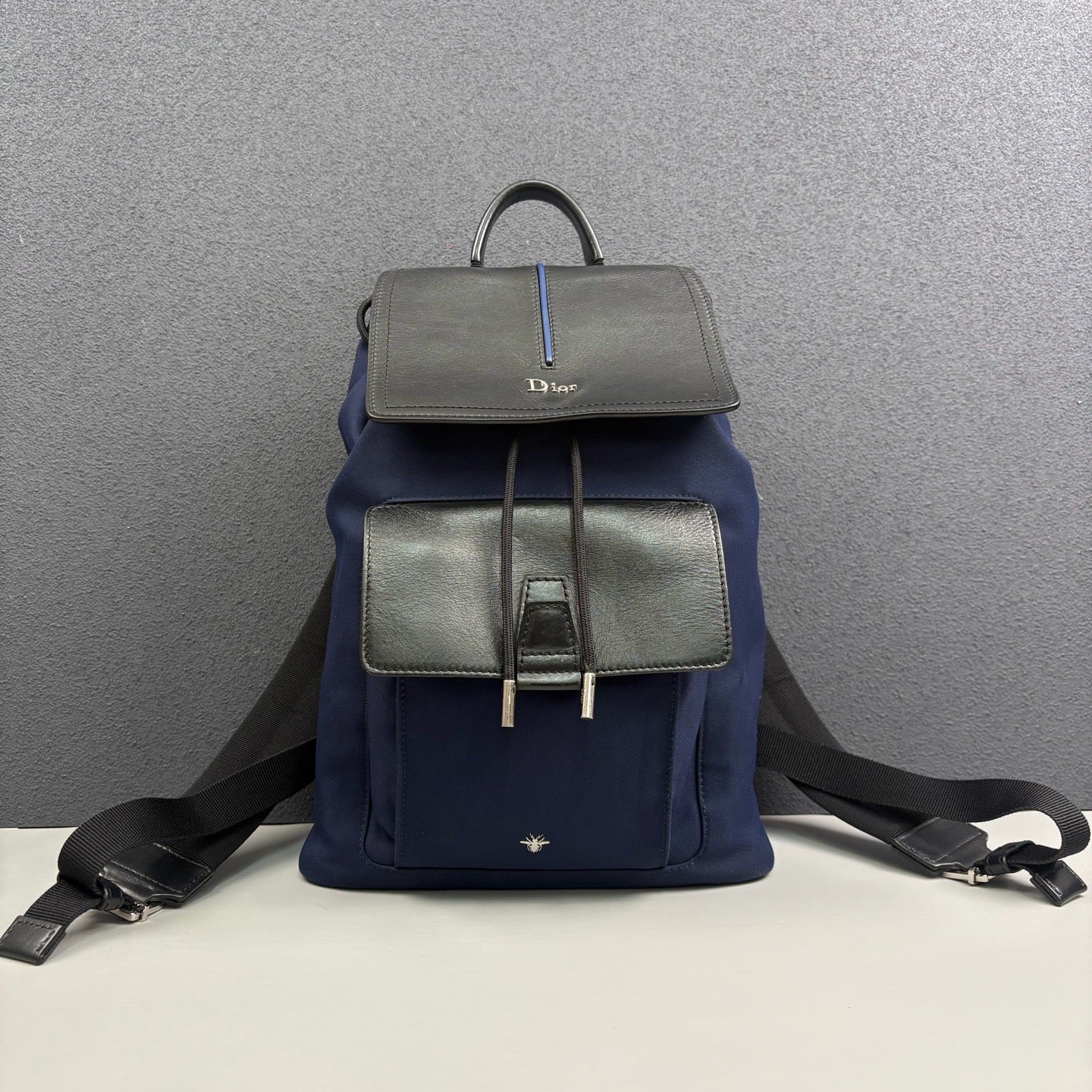 Dior - Drawstring Flap Backpack - Canvas and Leather - Blue - (medium)