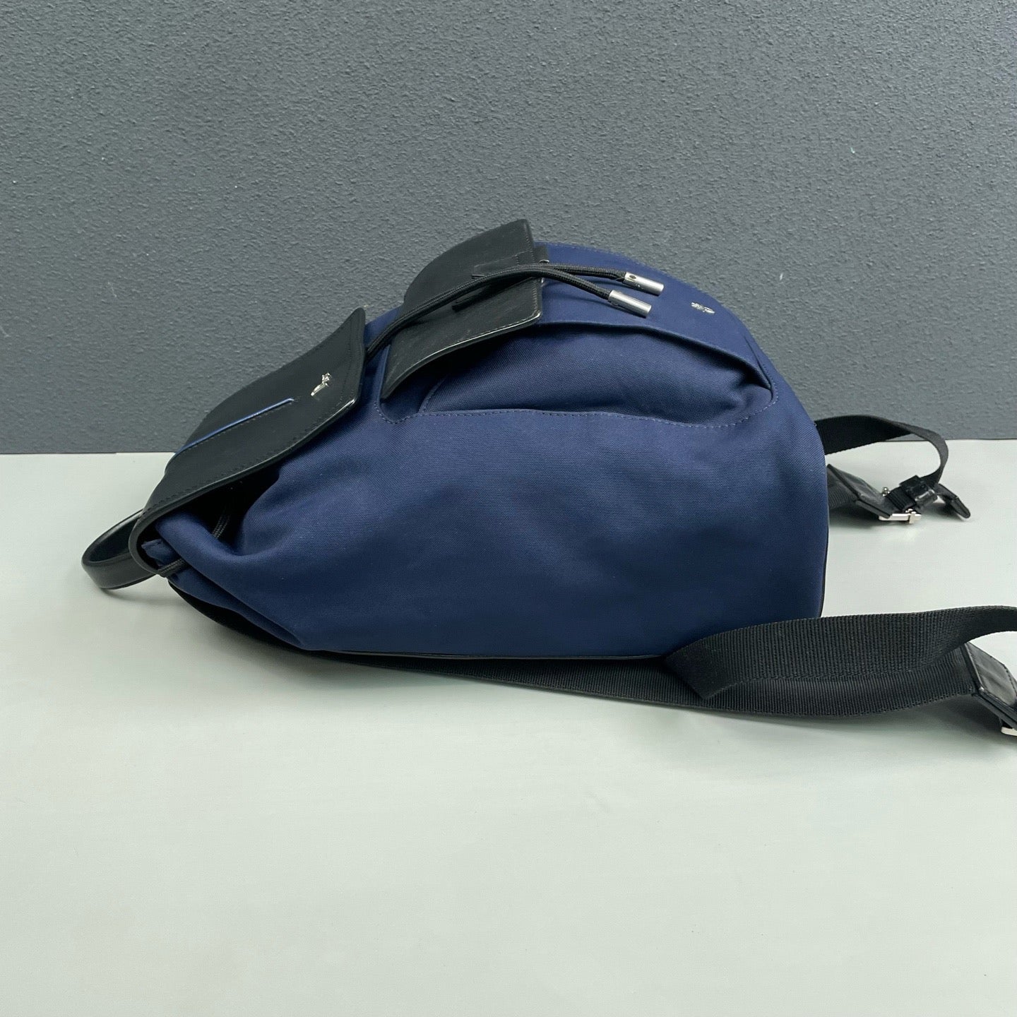 Dior - Drawstring Flap Backpack - Canvas and Leather - Blue - (medium)