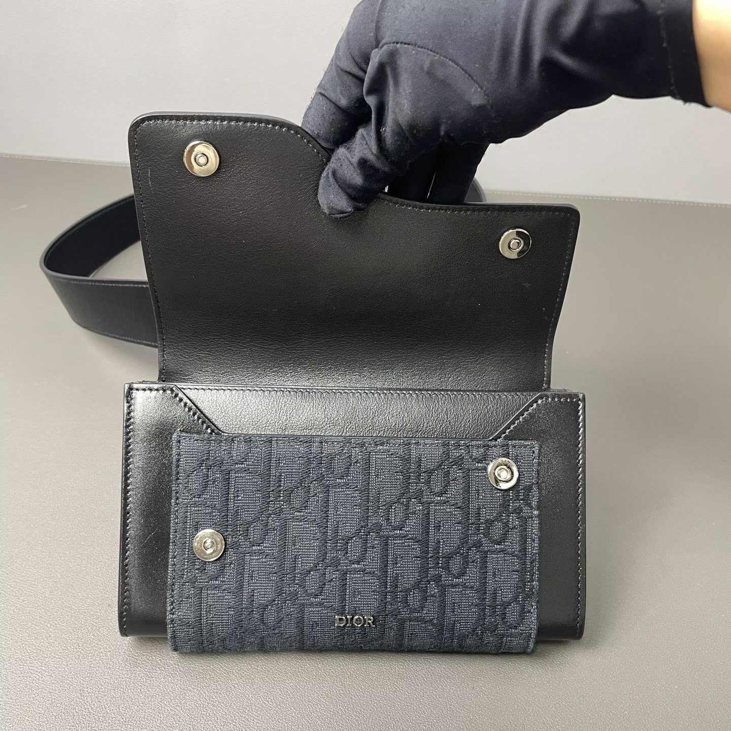 Dior - Elite Two-in-one Pouch Bag - Calfskin leather and Oblique canvas - Black - (small)