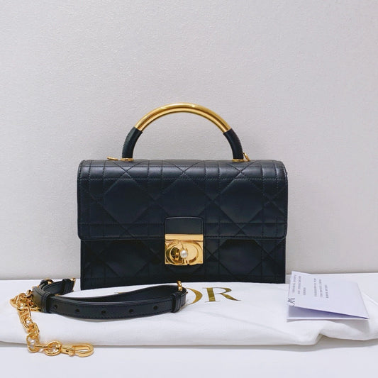 Dior - Gold Top handle - Leather - Black - (medium)