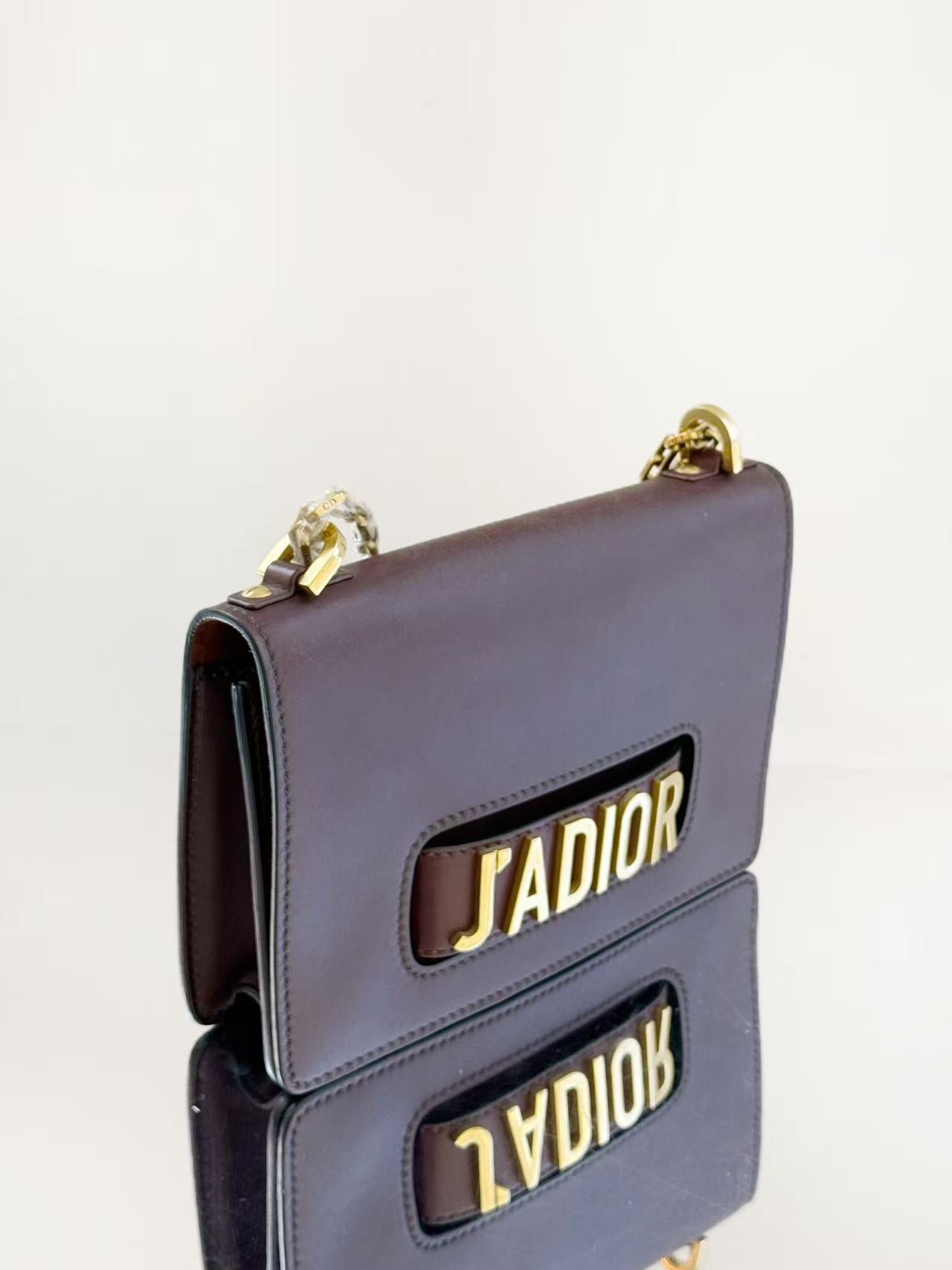 Dior - J'ADIOR - Smooth calfskin leather - Burgundy with Gold-Tone Hardware - (Medium)