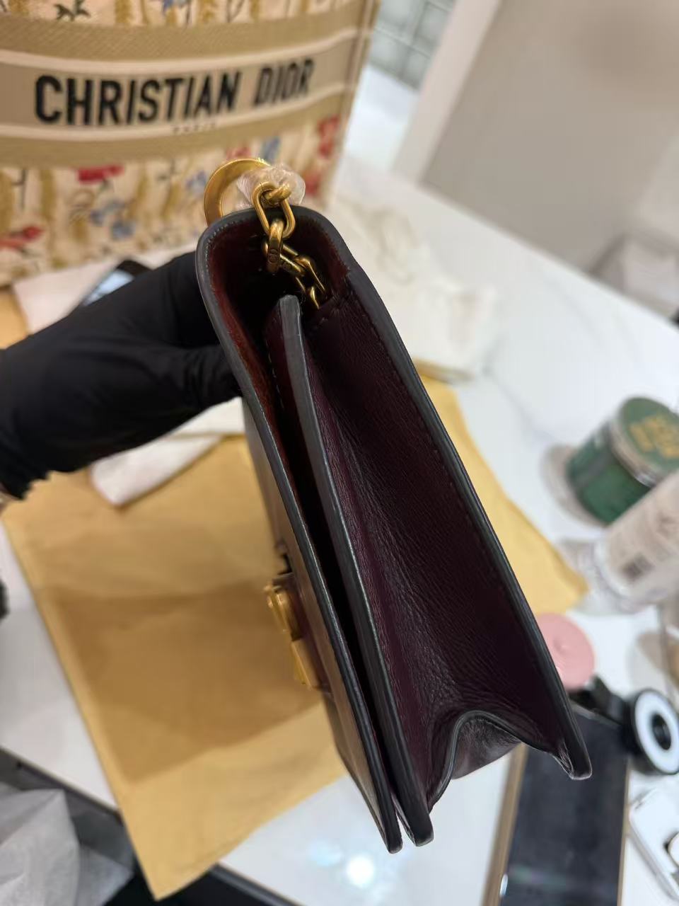 Dior - J'ADIOR - Smooth calfskin leather - Burgundy with Gold-Tone Hardware - (Medium)