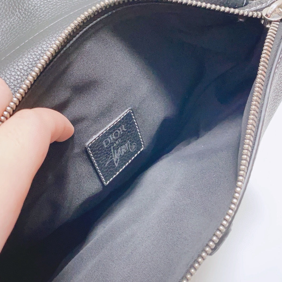 Dior - KAWS Collaboration Bee Skull Limited Edition Saddle Bag - Leather - Black - (medium)