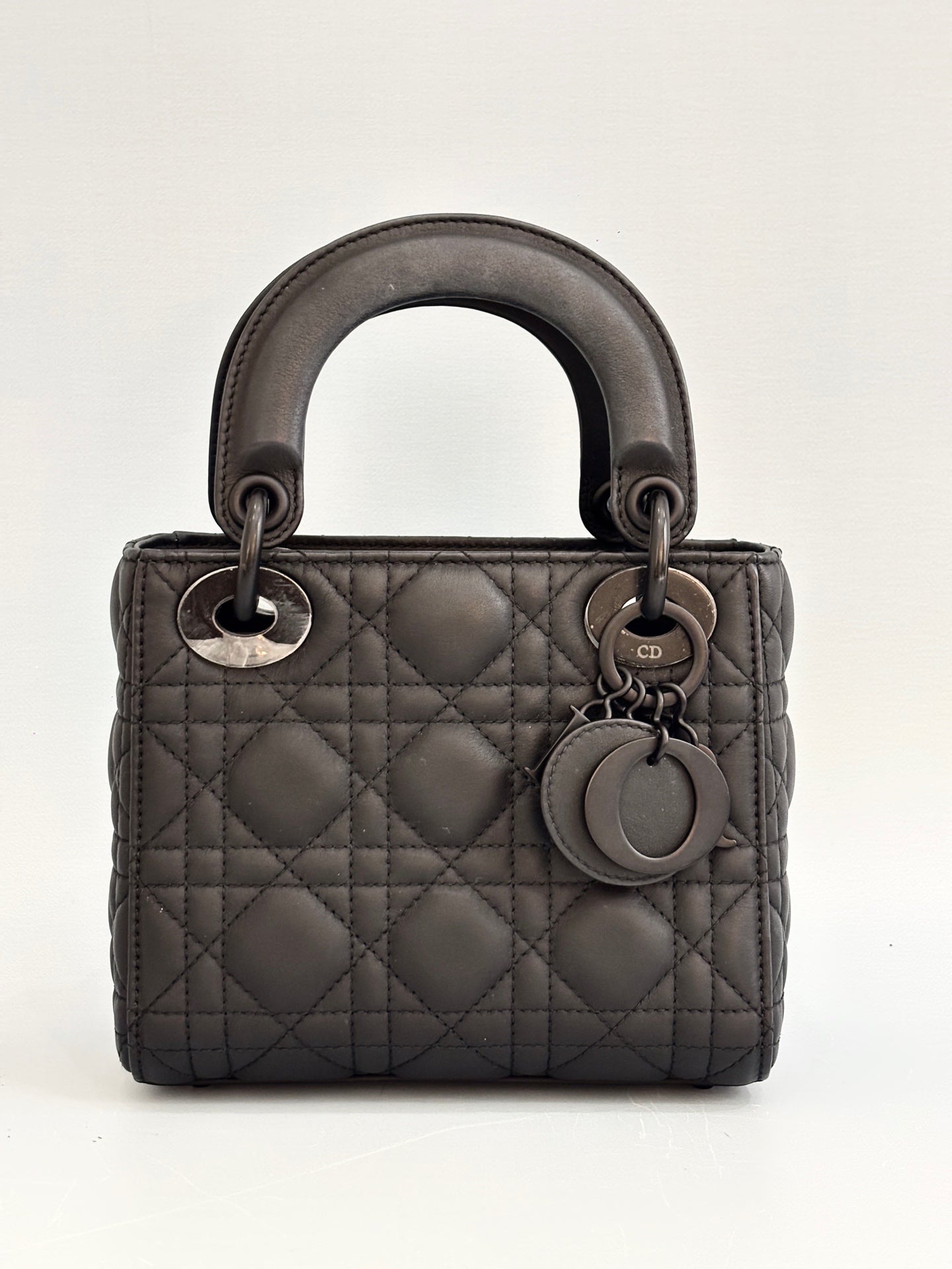 DIOR - Lady Dior - Leather - Black