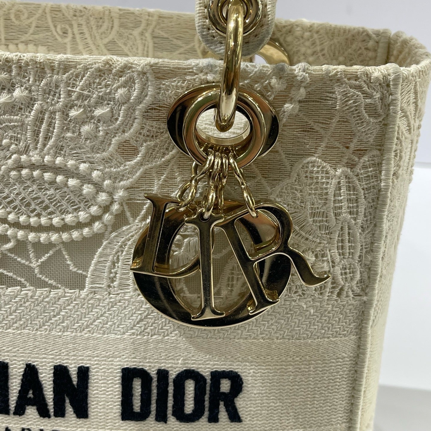 Dior - Lady Dior Bag - Embroidered fabric - White - (Medium)