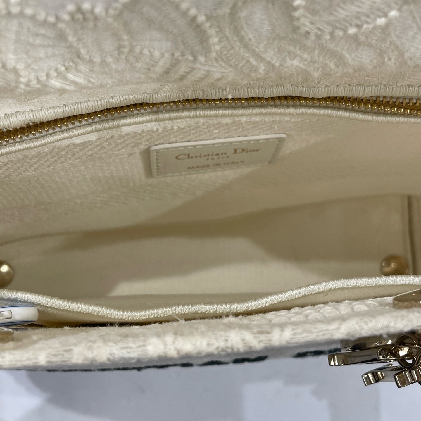Dior - Lady Dior Bag - Embroidered fabric - White - (Medium)