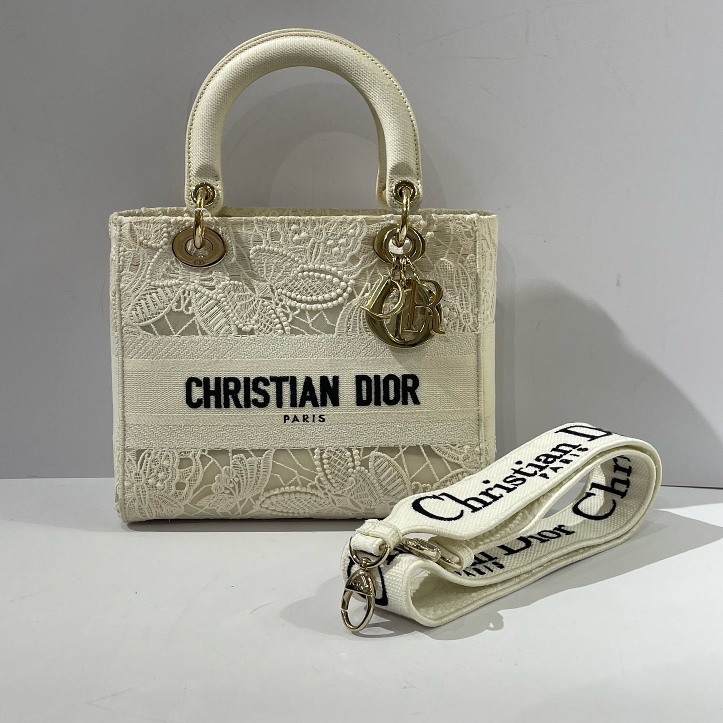 Dior - Lady Dior Bag - Embroidered fabric - White - (Medium)