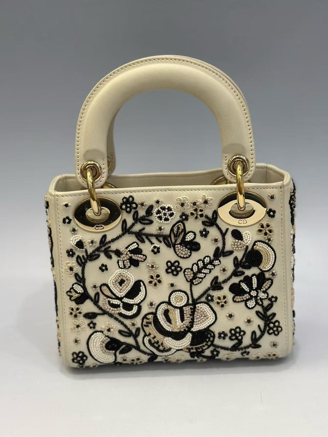 Dior - Lady Dior - Calfskin leather - White - (mini)
