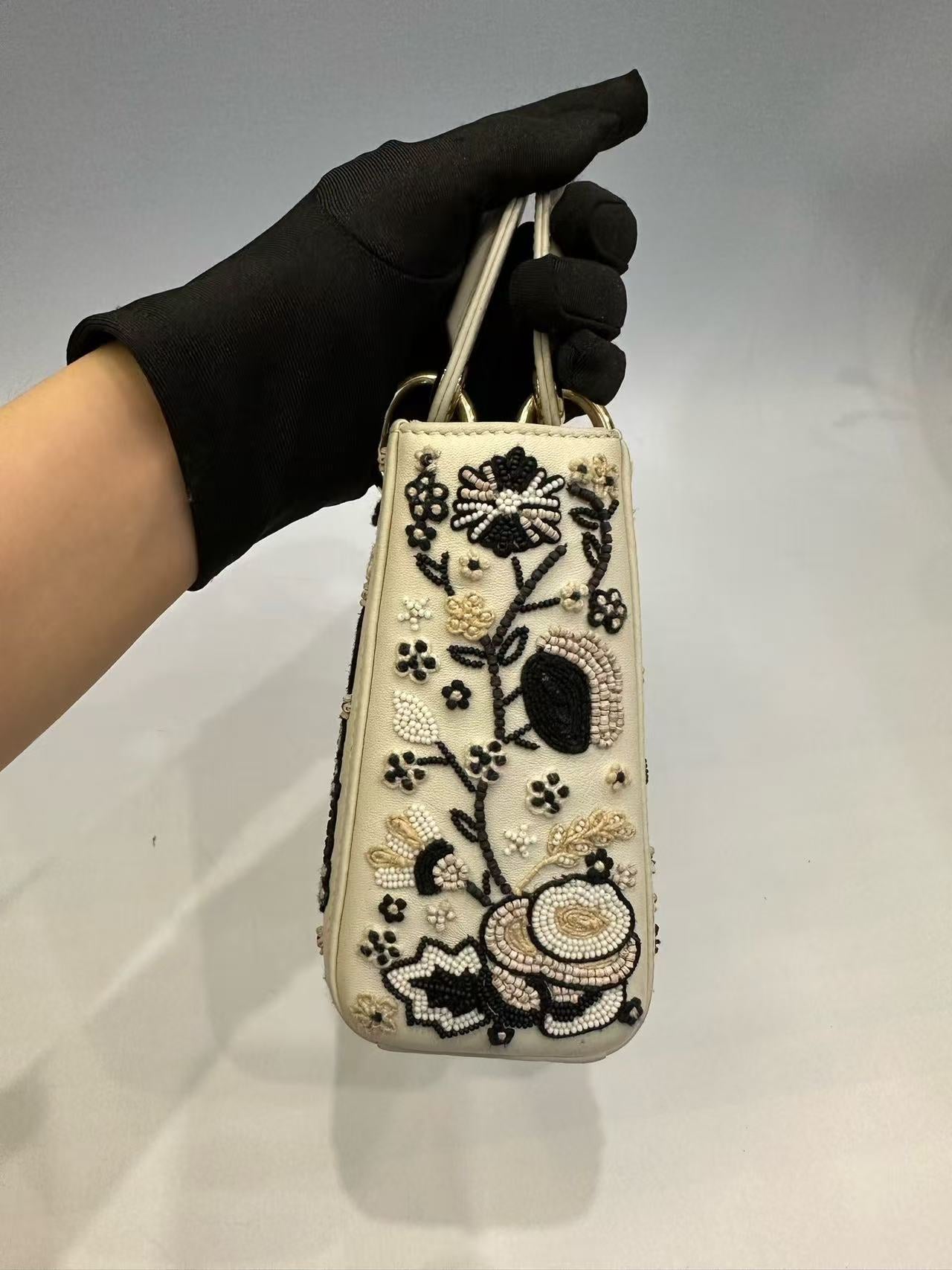 Dior - Lady Dior - Calfskin leather - White - (mini)