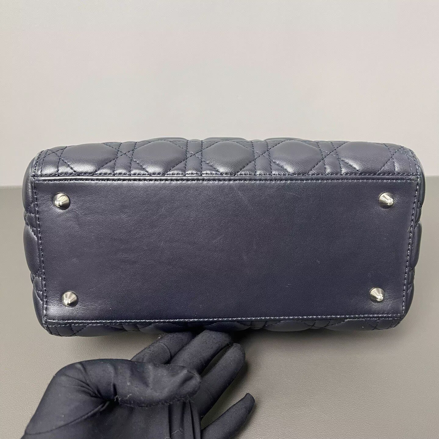 Dior - Lady Dior - Cannage quilted lambskin leather - Black with Silver-Tone Hardware - (Medium)