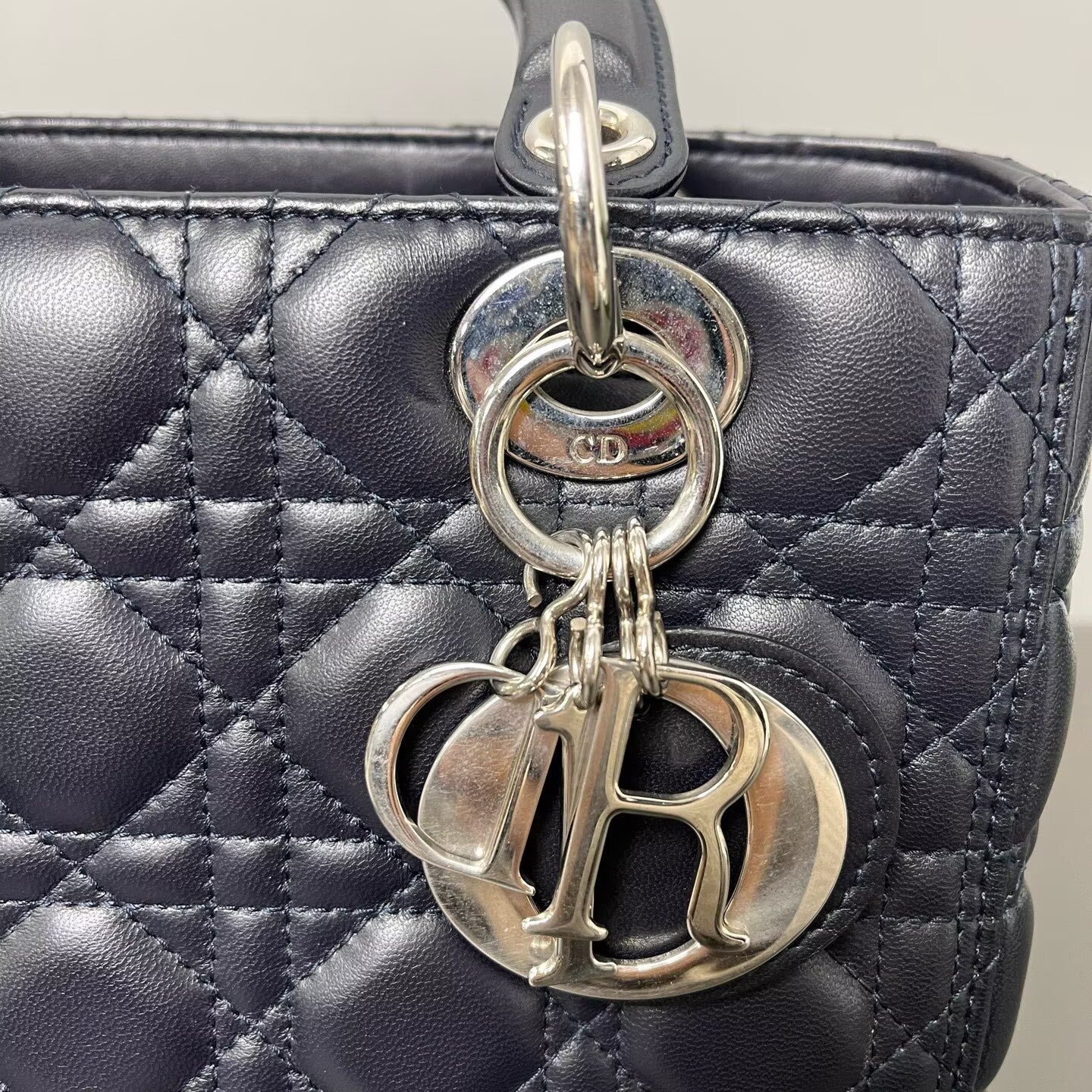 Dior - Lady Dior - Cannage quilted lambskin leather - Black with Silver-Tone Hardware - (Medium)