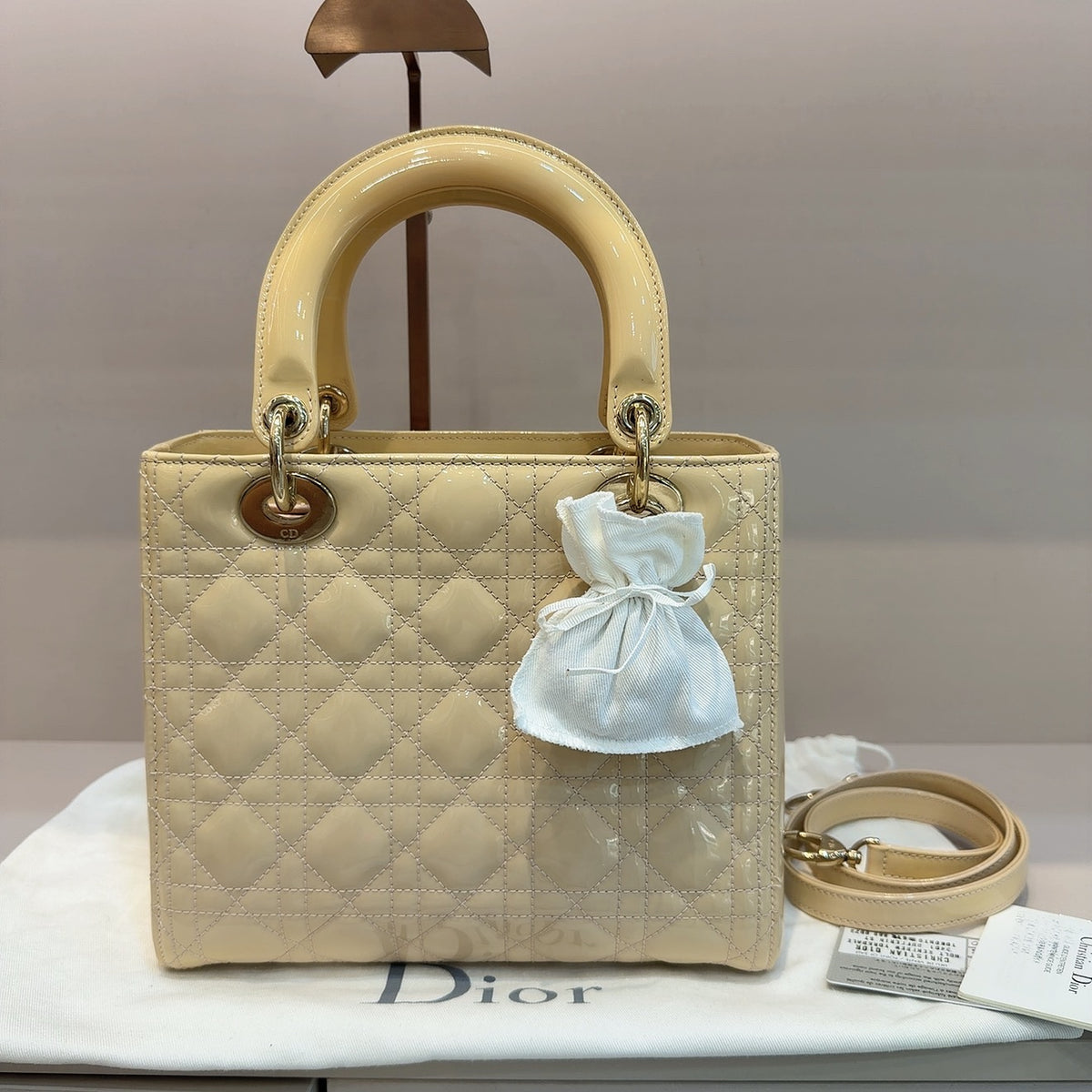 Dior - Lady Dior Classic 5-Compartment - Patent leather - Beige - (medium)