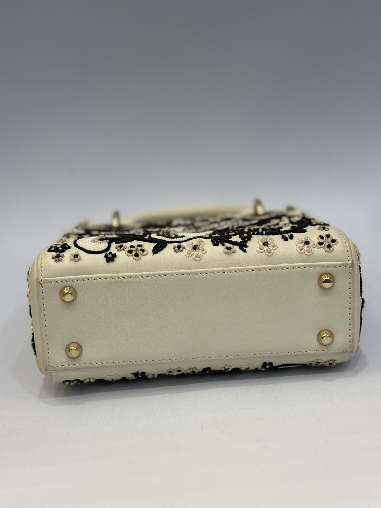 Dior - Lady Dior - Cowhide leather with bead embroidery - White with black and beige details - (Mini)