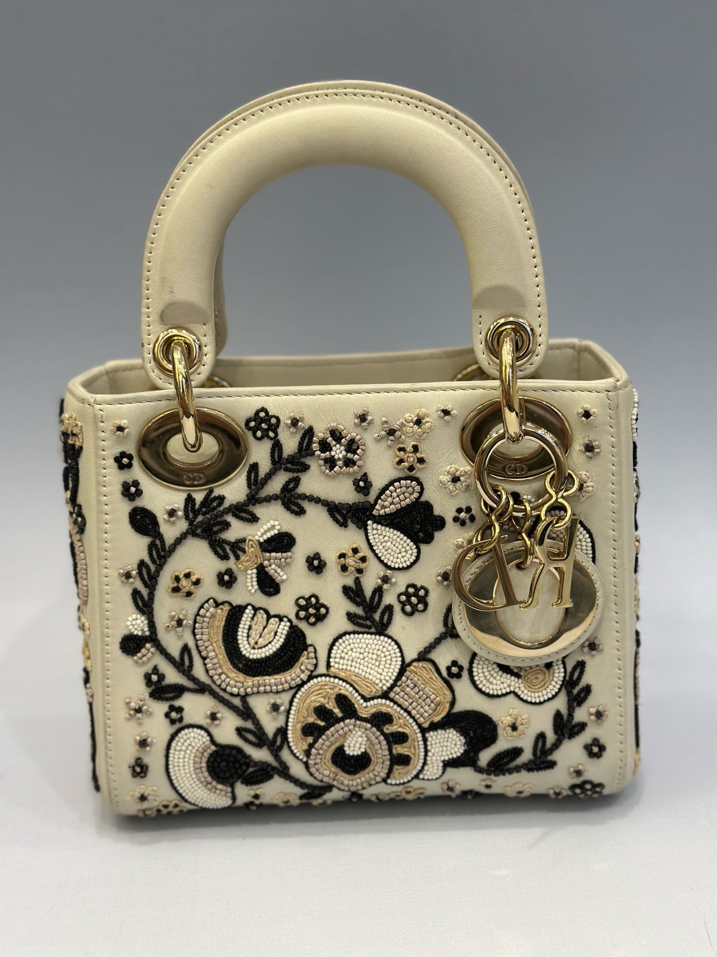 Dior - Lady Dior - Cowhide leather with bead embroidery - White with black and beige details - (Mini)