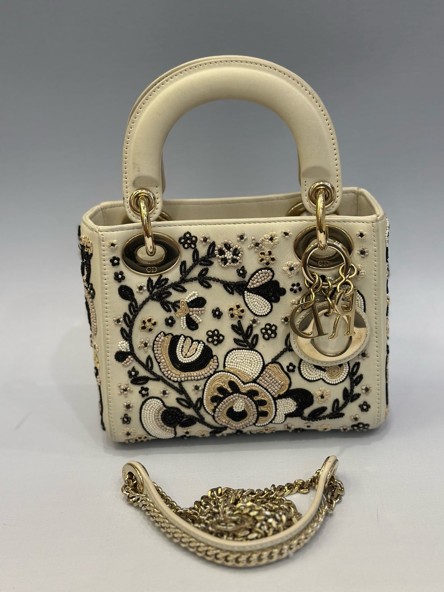 Dior - Lady Dior - Cowhide leather with bead embroidery - White with black and beige details - (Mini)