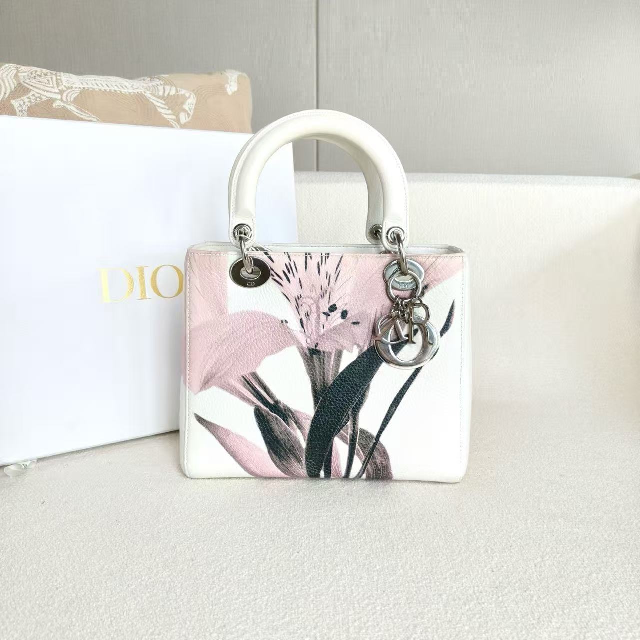 Dior - Lady Dior Floral (Medium) - Cowhide leather - White with Pink Floral Print - (Medium)