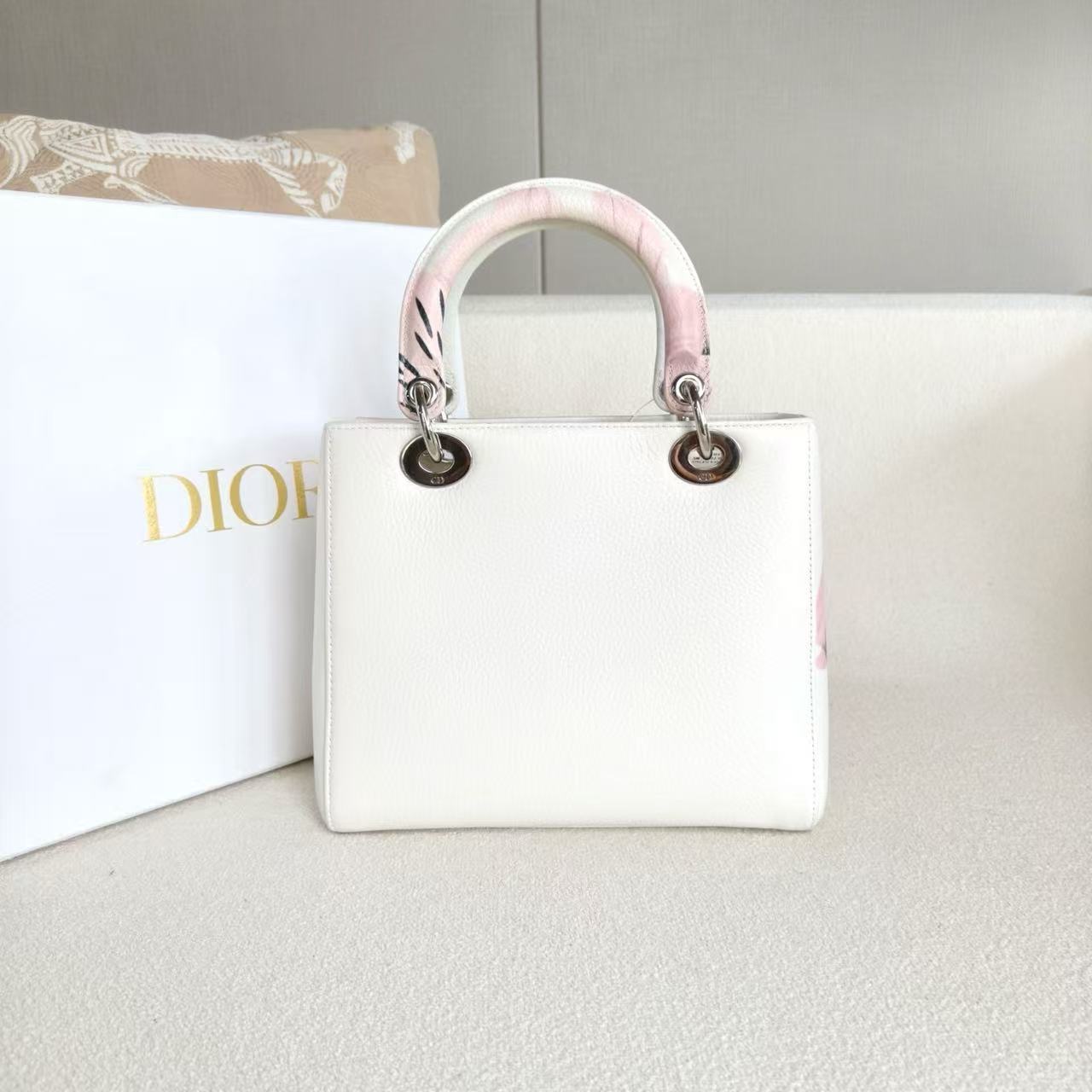 Dior - Lady Dior Floral (Medium) - Cowhide leather - White with Pink Floral Print - (Medium)
