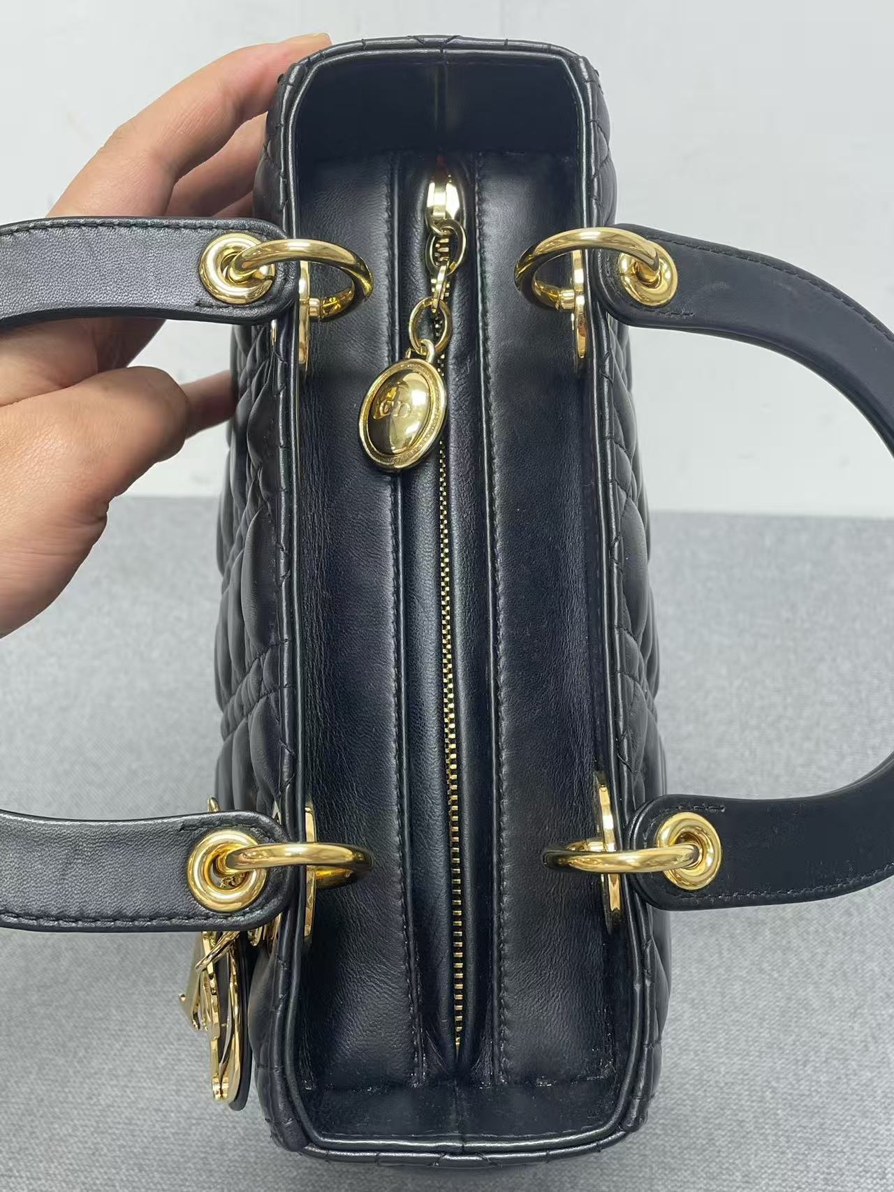 Dior - Lady Dior - Lambskin leather - Black with Gold-Tone Hardware - (medium)