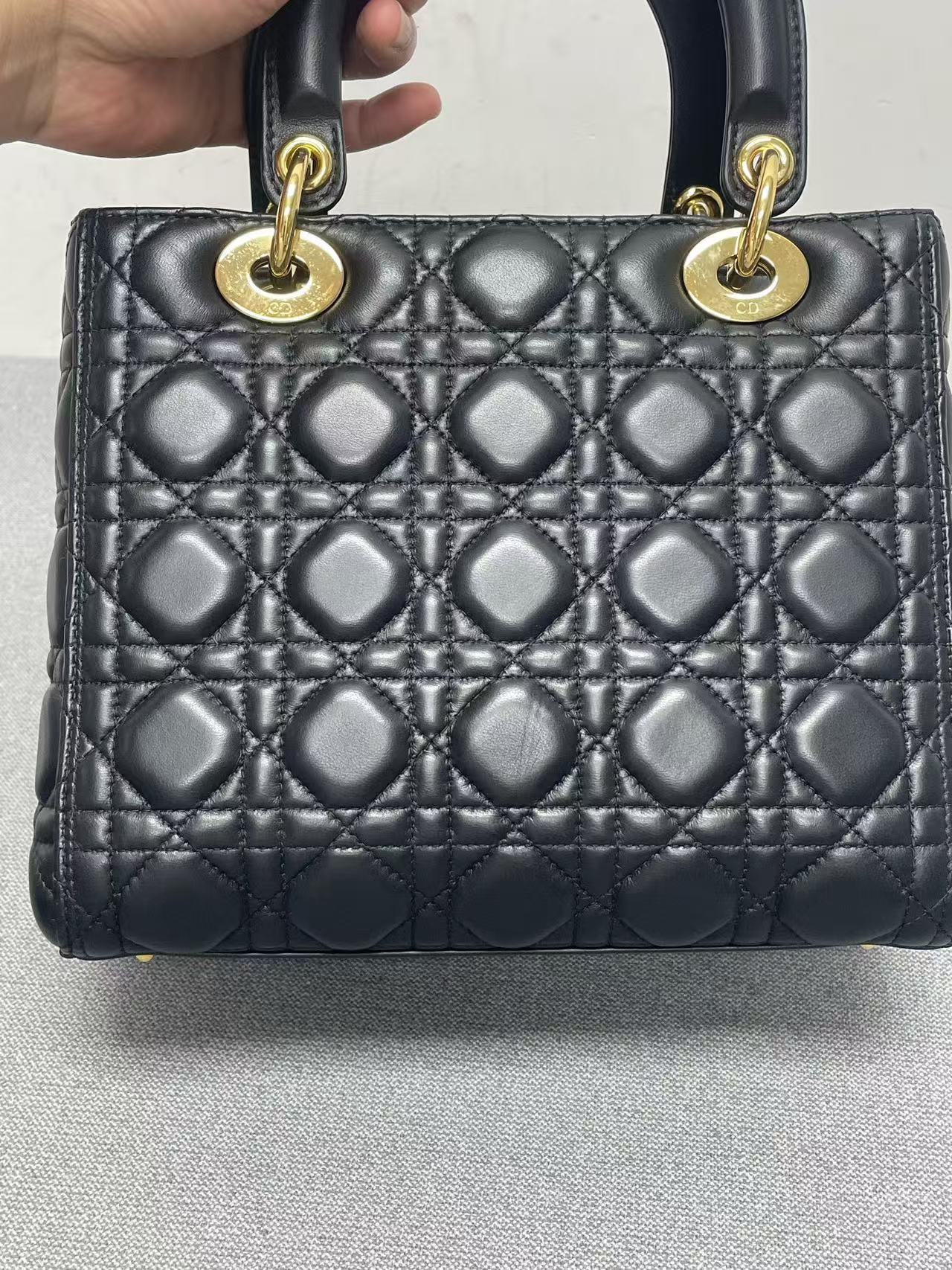 Dior - Lady Dior - Lambskin leather - Black with Gold-Tone Hardware - (medium)