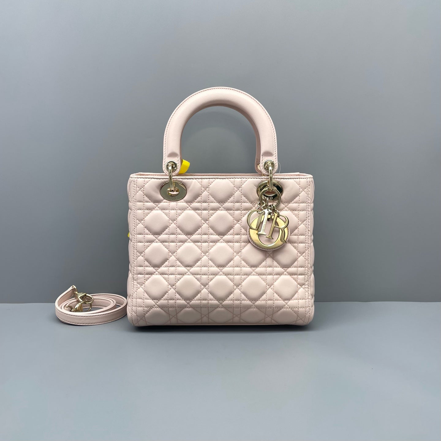 Dior - Lady Dior - Lambskin leather - Light Pink - (Medium)