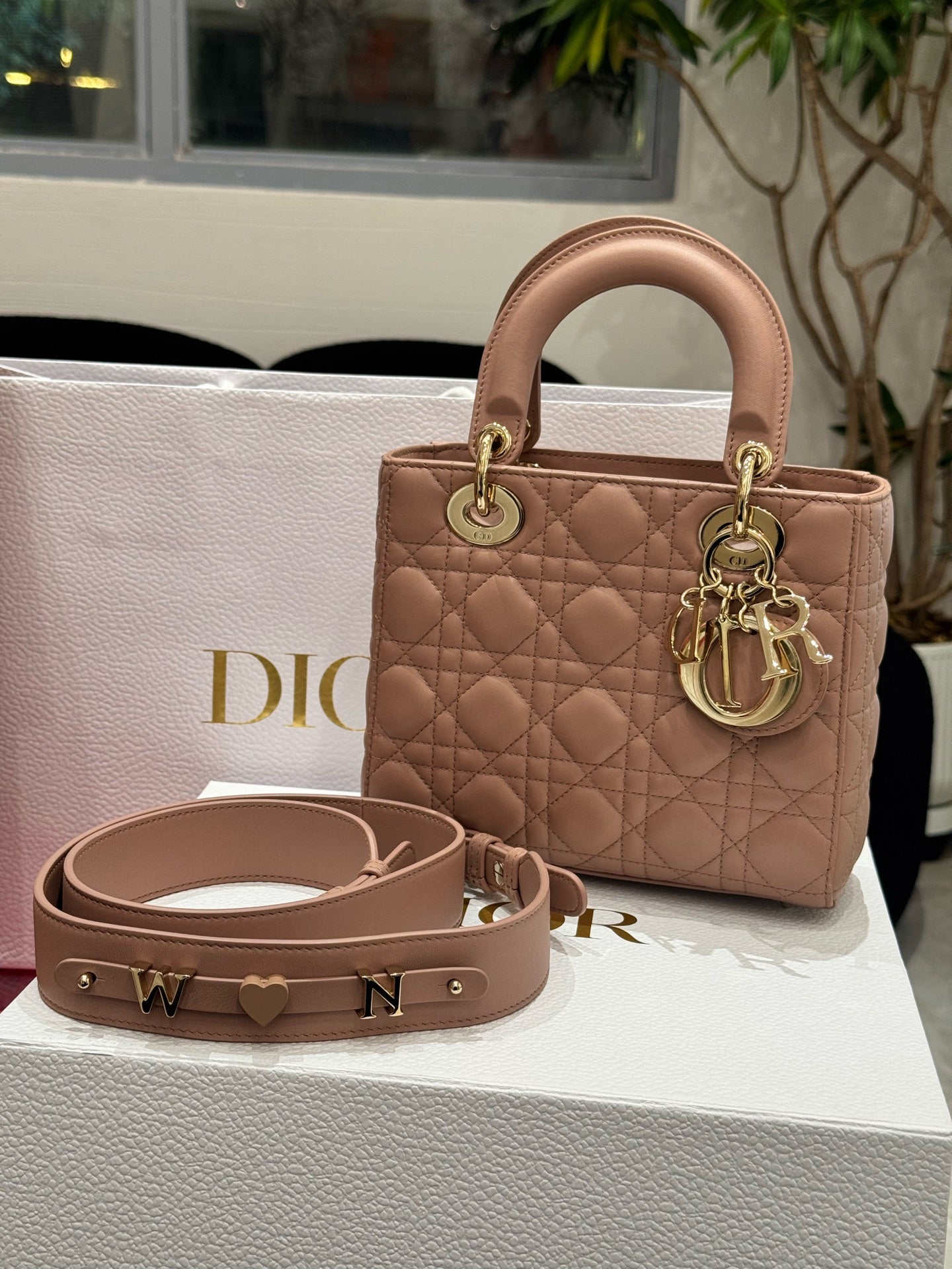Dior - Lady Dior - Lambskin leather - Nude pink - (Small)