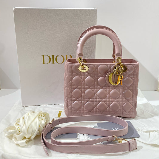 Dior - Lady Dior - Lambskin leather - Pearlescent Pink with Gold-Tone Hardware - (Medium)