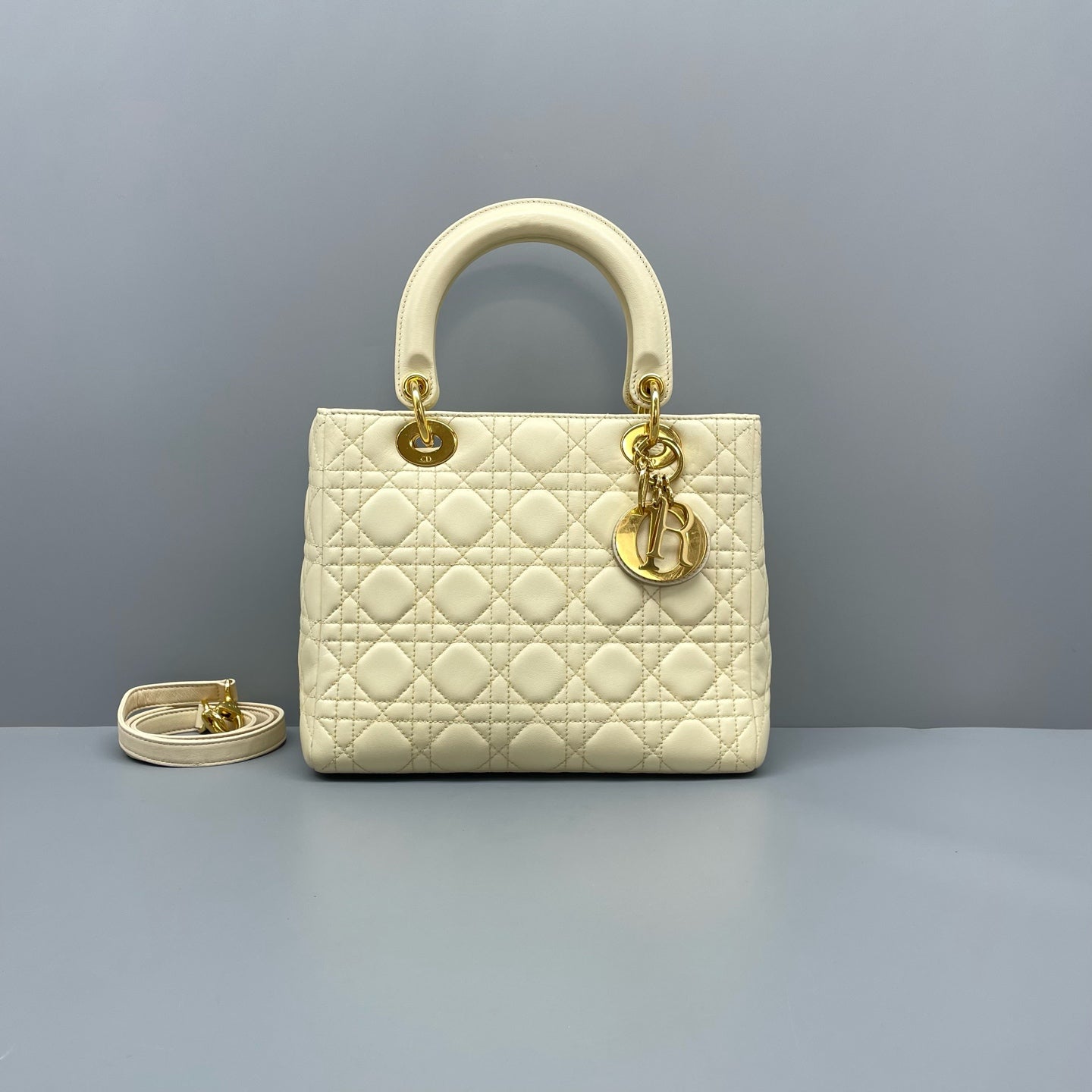 Dior - Lady Dior - Leather - Beige - (medium)